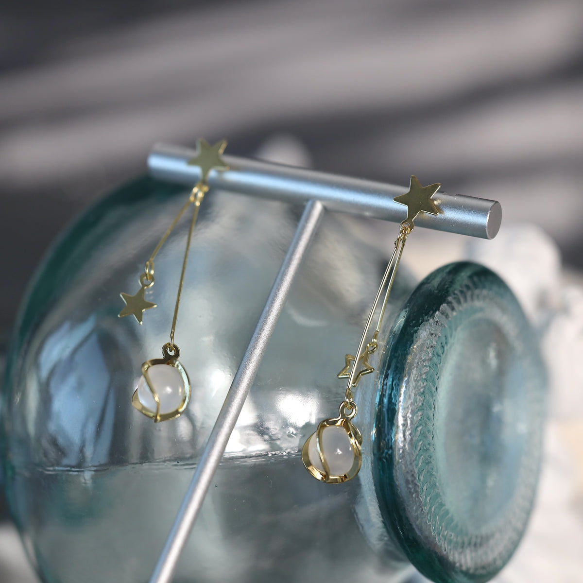 Cat Eye Star Dangle Earrings