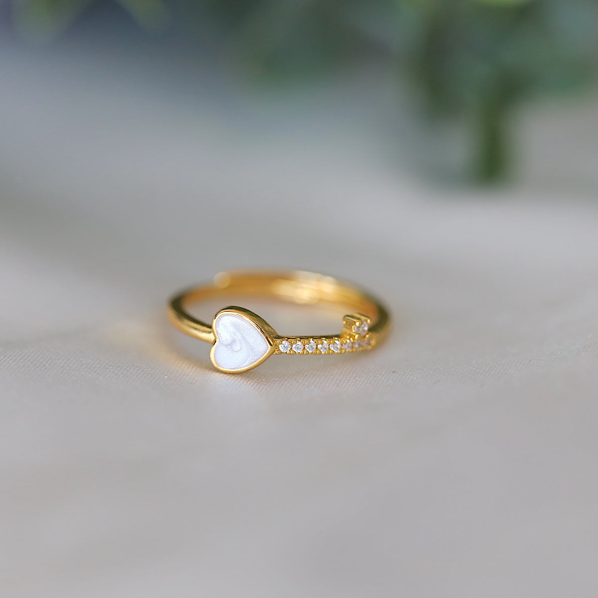 White Heart CZ Ring