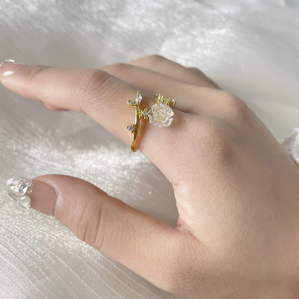 Gold Hologram Flower and Leaf Ring