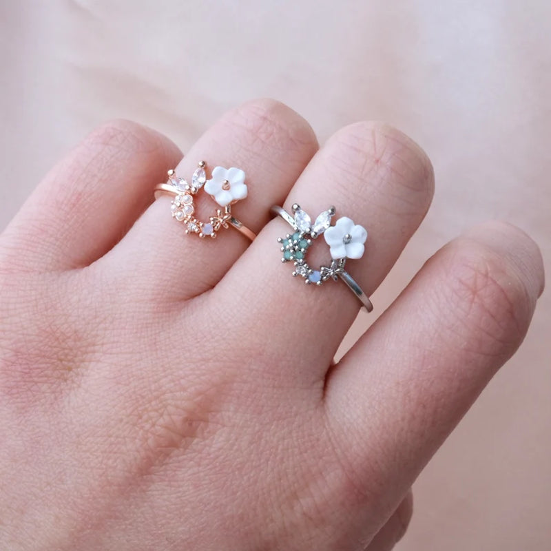 Silver White Flower Wreath Ring