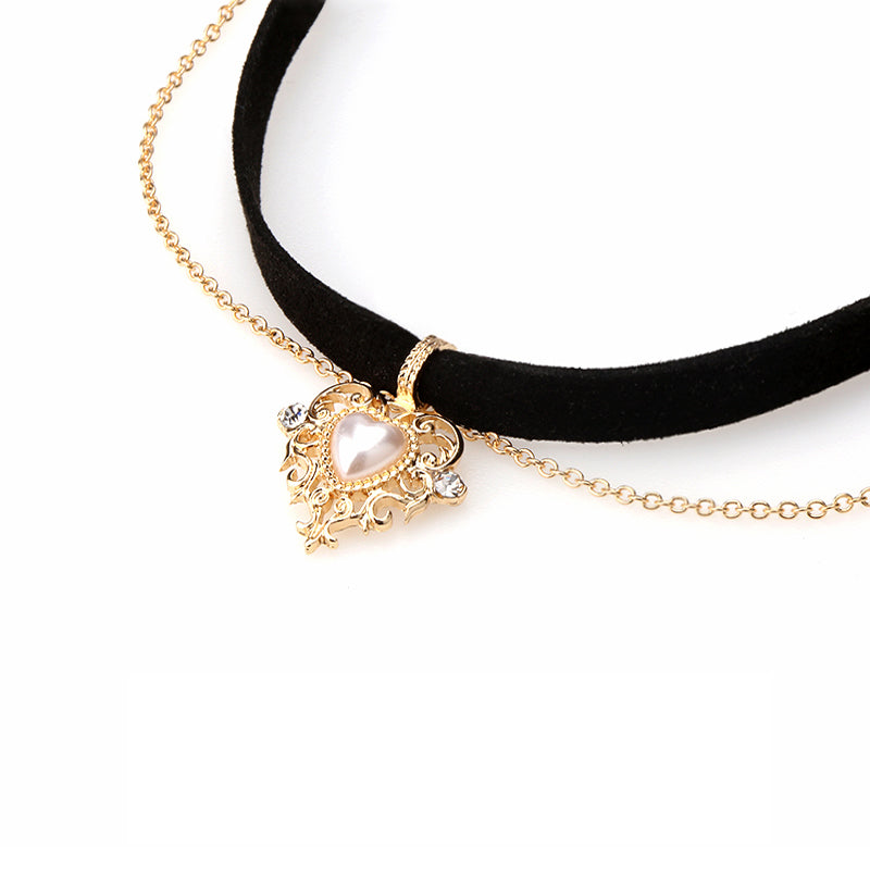 Gothic Heart Velvet Choker Necklace