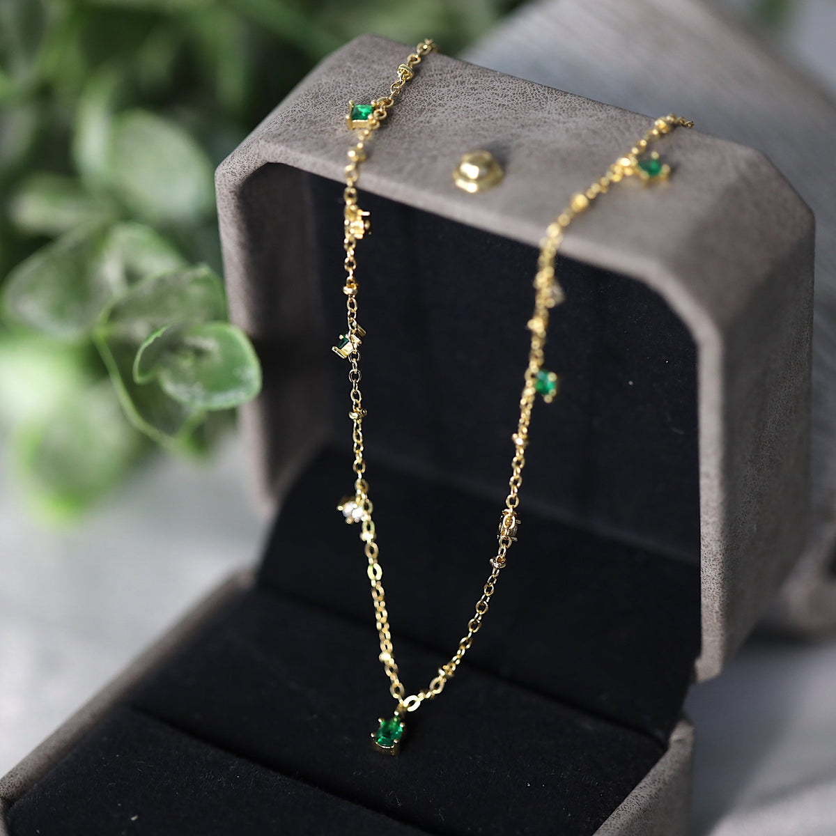 Emerald Dangle Necklace