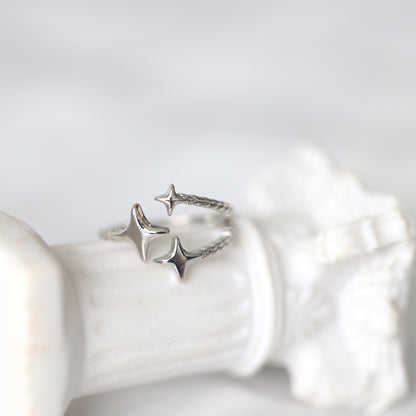 Triple Stars Dainty Gold Ring