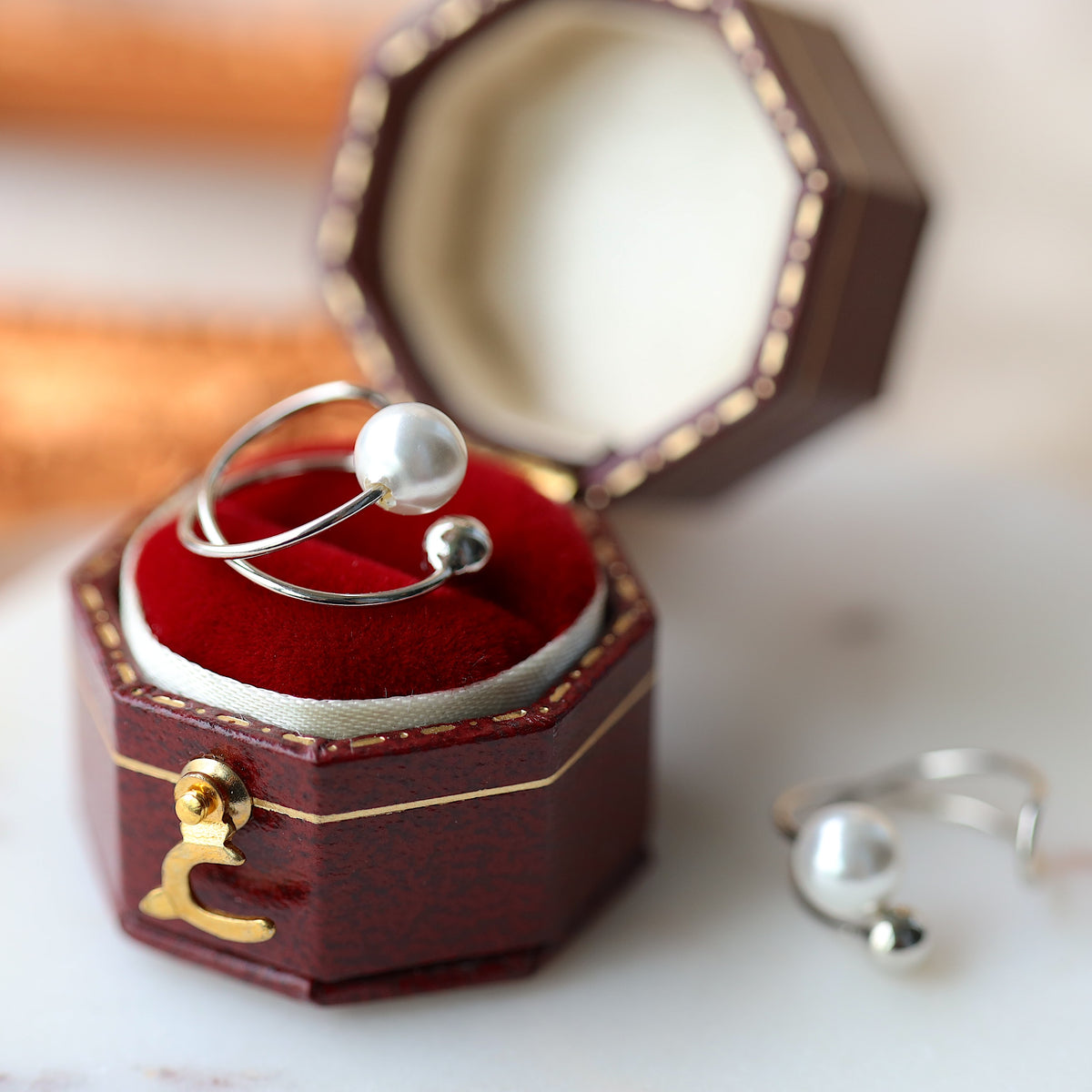 2 Pieces Pearl Ear Cuffs