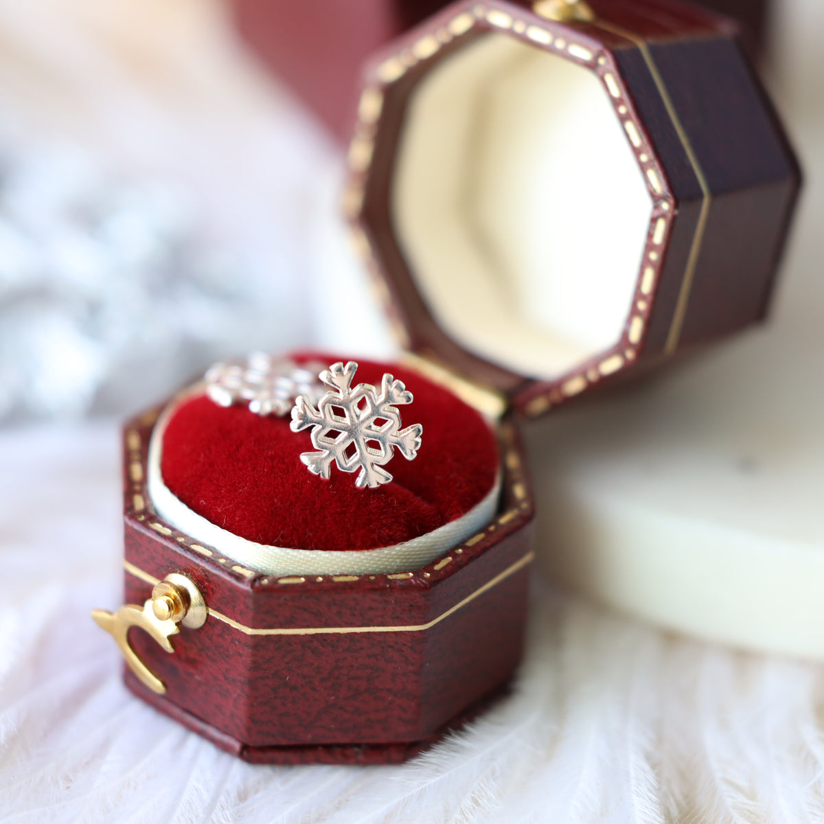 Silver Snow Ear Studs