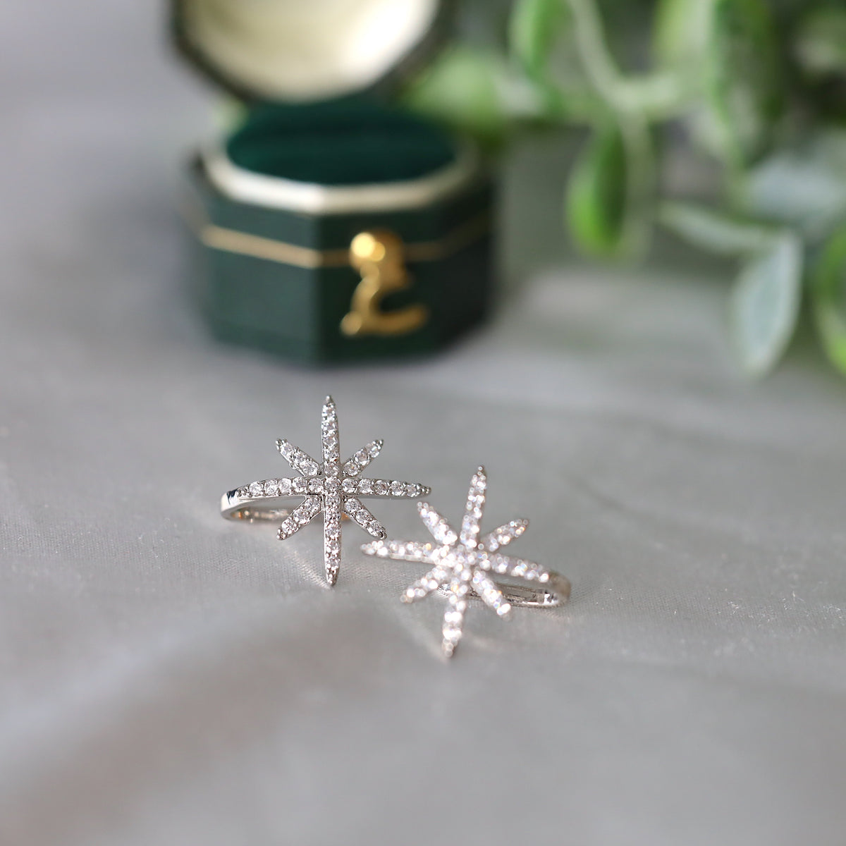 2 Pieces Silver Star Ear Cuffs