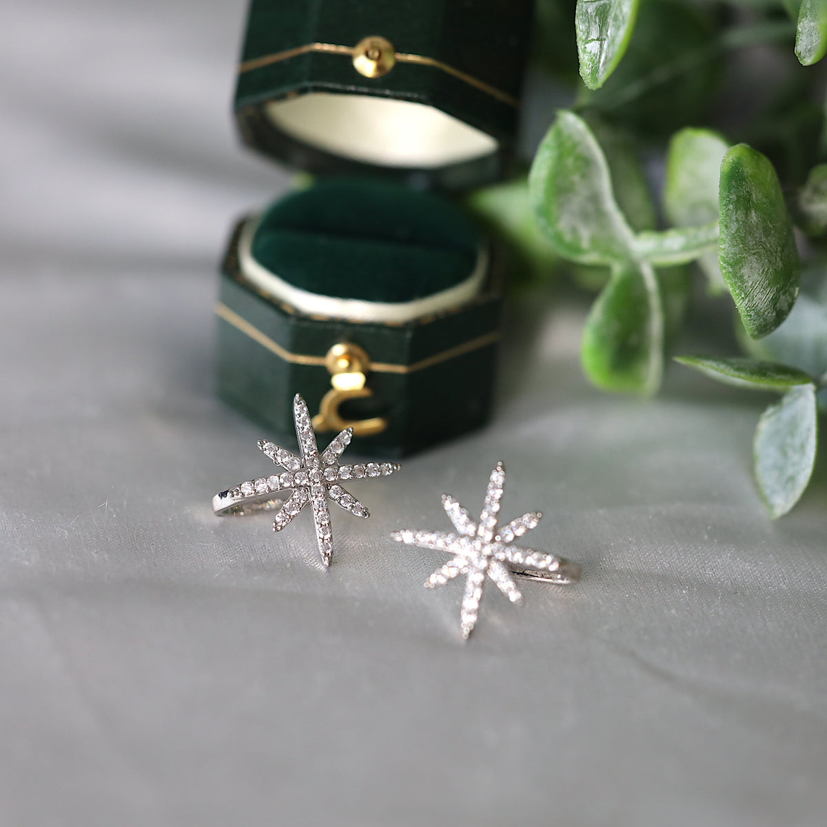 2 Pieces Silver Star Ear Cuffs