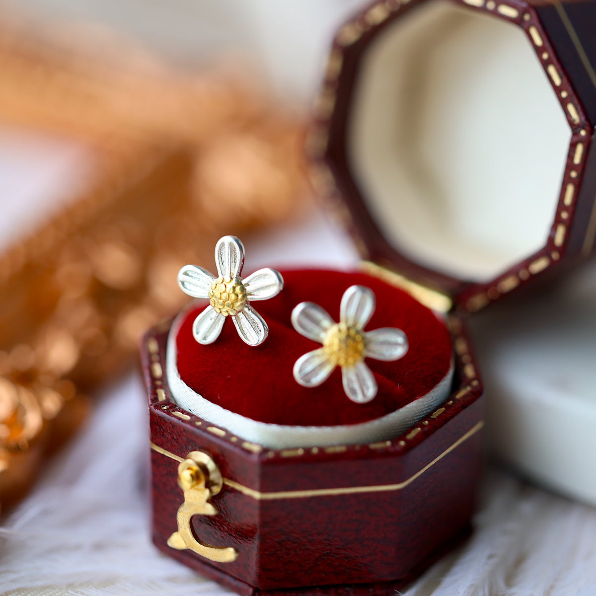Silver Daisy Ear Studs