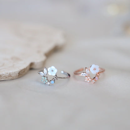 Silver White Flower Wreath Ring