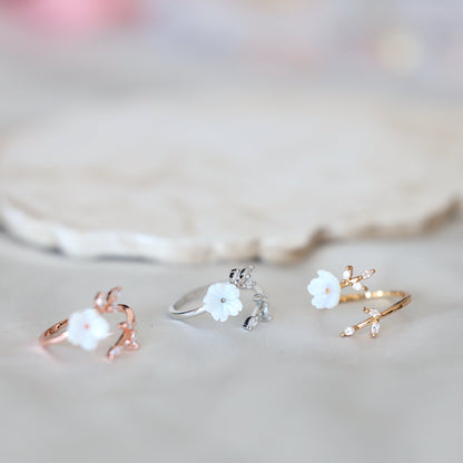 Gold Flower and Leaf Ring