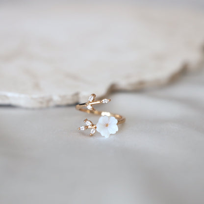 Gold Flower and Leaf Ring
