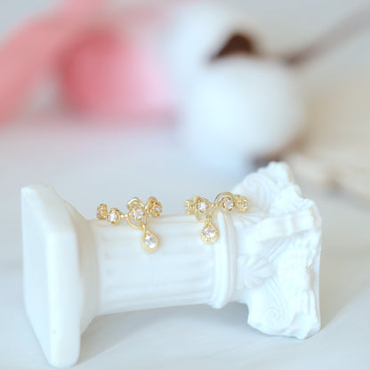 2 Pieces Gold Ear Cuffs
