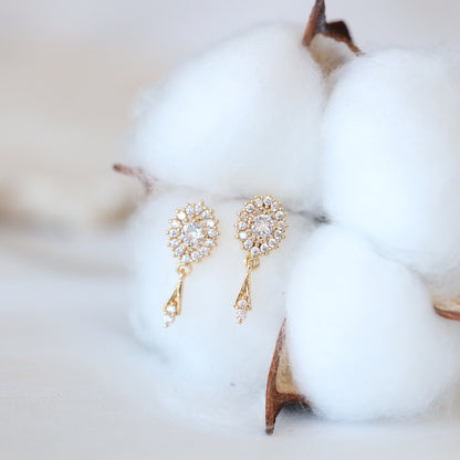 Classic Oval Drop Earrings