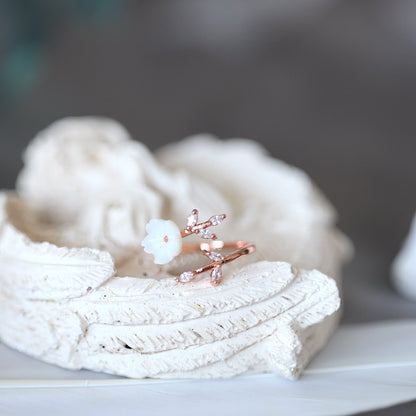 Gold Flower and Leaf Ring