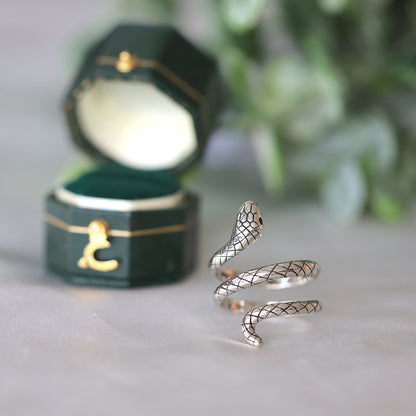 Red Eyes Serpent Ring