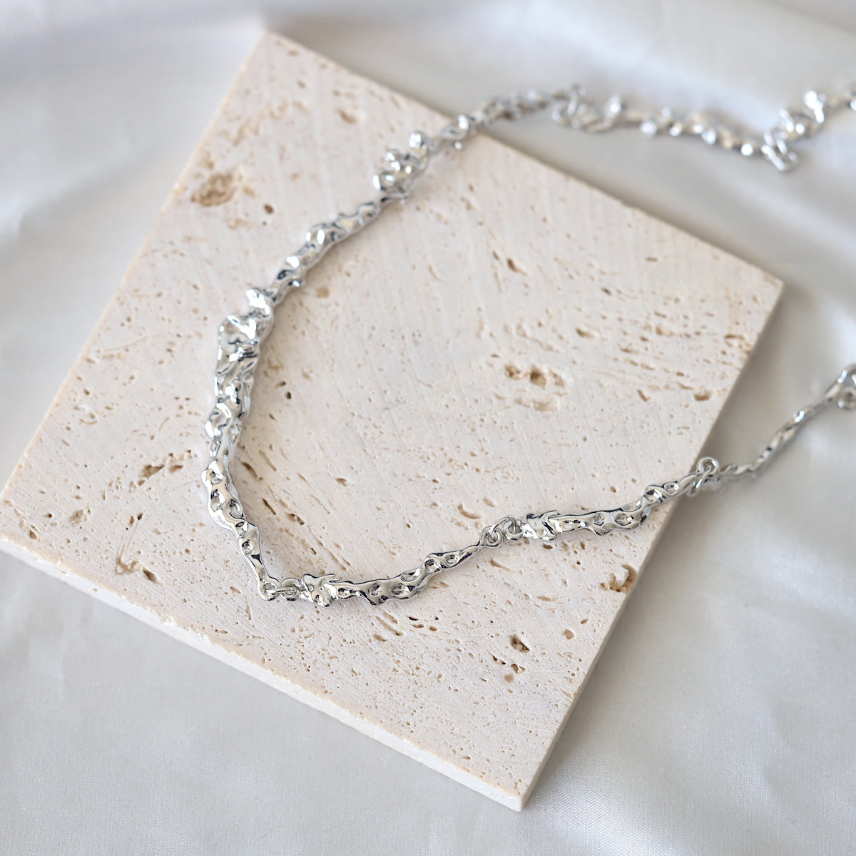Solver Metallic Lava Necklace