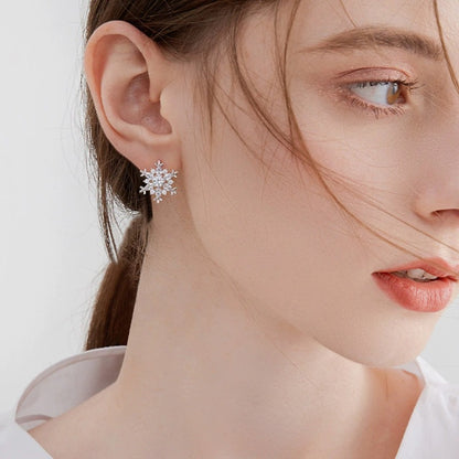 Sparkling Snow Studs Earrings