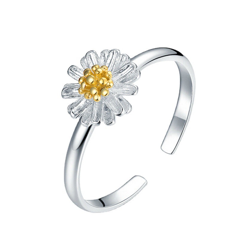 Silver Daisy Ring