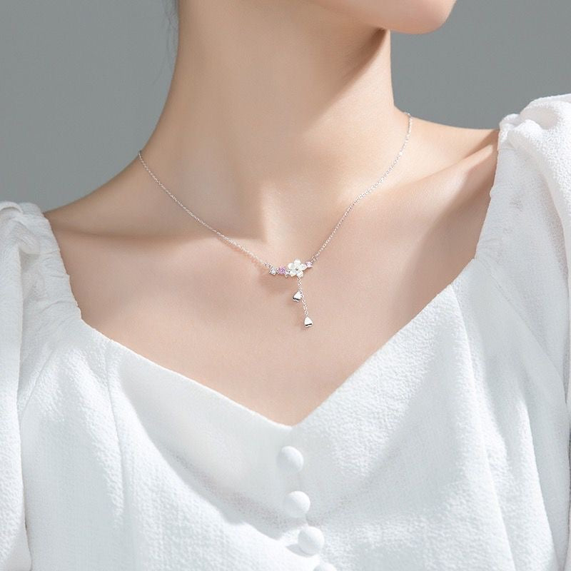 White Flower Dangle Necklace