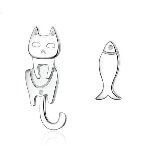 2 Pieces Silver Cat Studs