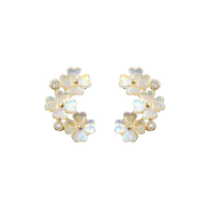 White Flower Curve Ear Climber