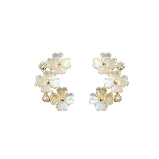 White Flower Curve Ear Climber
