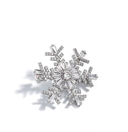 Snow Brooch b21