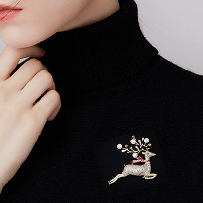 Christmas Deer Brooch b18 b19