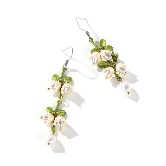 White Flower Cluster Dangle Earrings