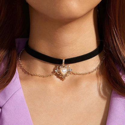 Gothic Heart Velvet Choker Necklace